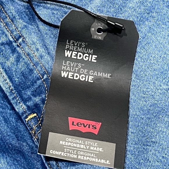 NWT Levis Premium Wedgie Jeans Womens 27 Blue Medium Wash High Rise Tapered $118 - Picture 7 of 10